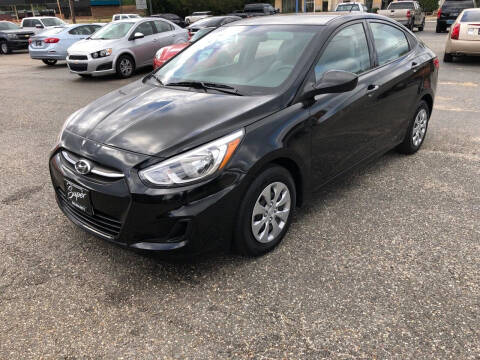 2017 Hyundai Accent for sale at Super Advantage Auto Sales in Gladewater TX