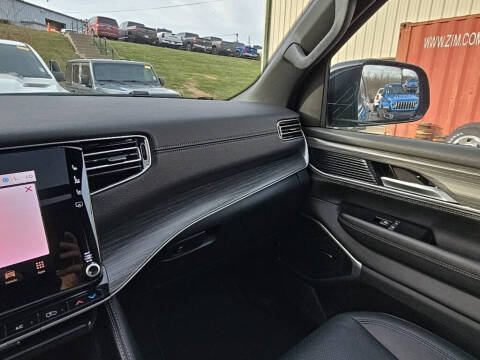 2024 Jeep Wagoneer L Series II