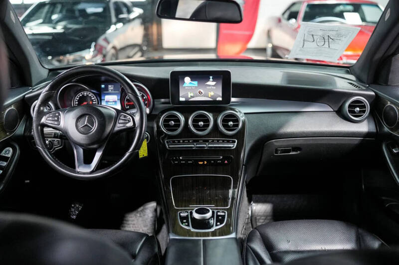 2017 Mercedes-Benz GLC GLC 300 4MATIC