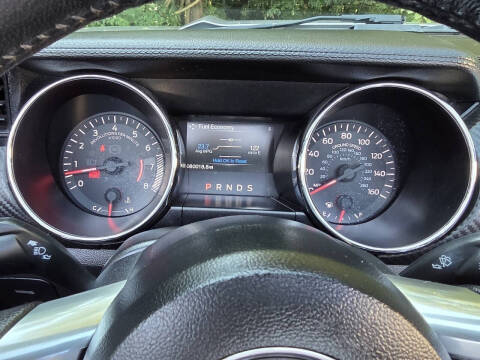 2015 Ford Mustang V6