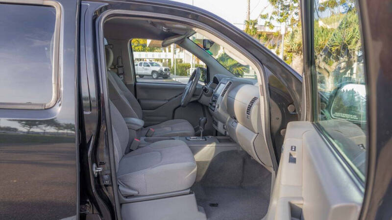 2020 Nissan Frontier SV