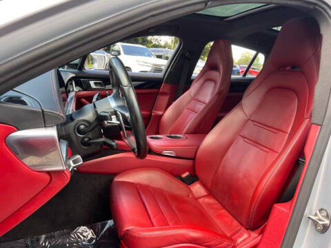 2017 Porsche Panamera