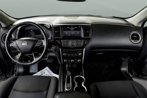 2019 Nissan Pathfinder SV