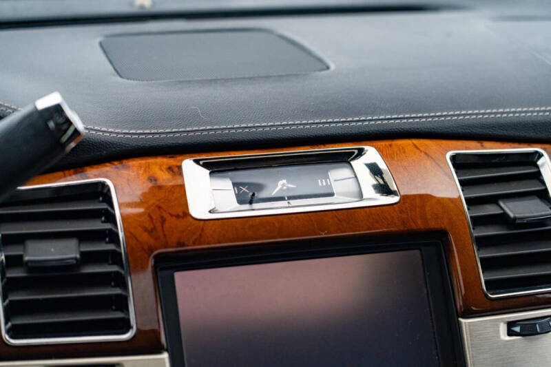 2014 Cadillac Escalade Platinum