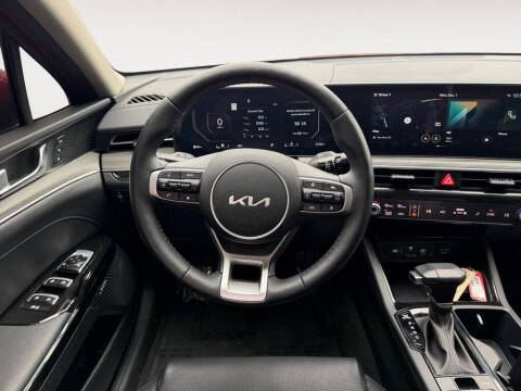2025 Kia K5 EX