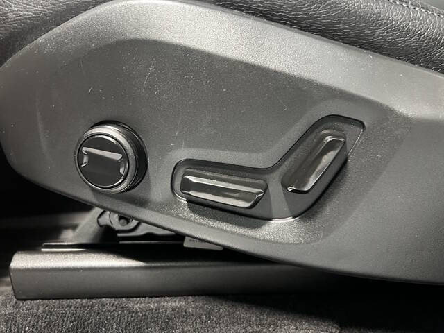 2023 Volvo XC90 B6 Plus Bright Theme 7P