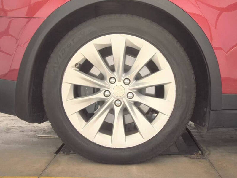 2018 Tesla Model X 75D