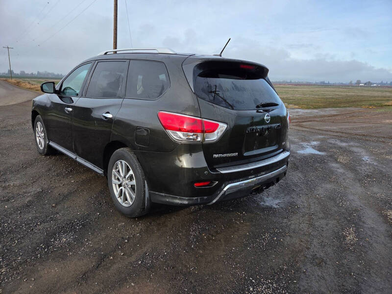 2015 Nissan Pathfinder SL