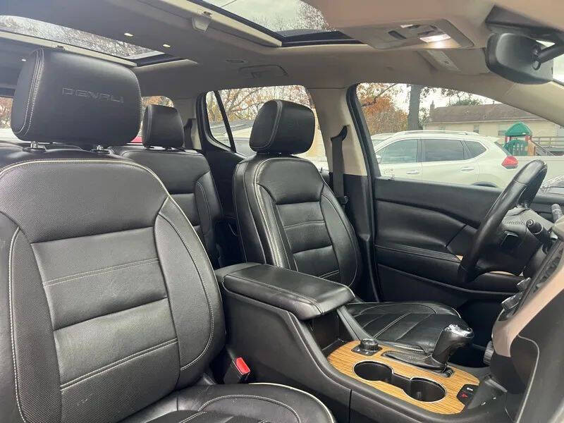 2017 GMC Acadia Denali