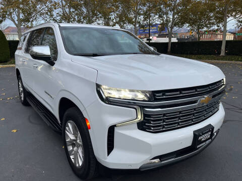2023 Chevrolet Suburban Premier