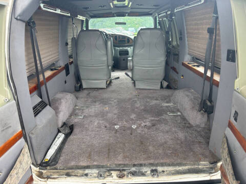 2000 Ford E-Series E-150