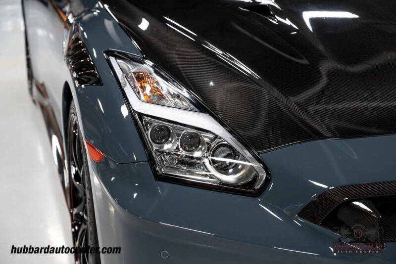 2024 Nissan GT-R NISMO