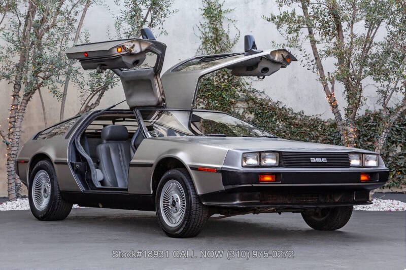 1981 DeLorean DMC-12