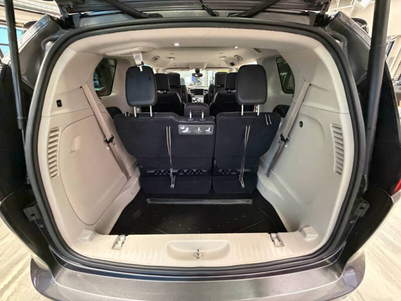2018 Chrysler Pacifica Touring L Plus