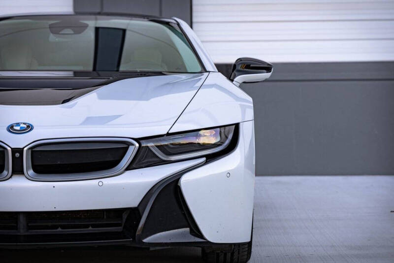 2017 BMW i8