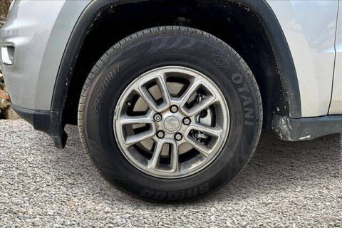 2019 Jeep Grand Cherokee Laredo E