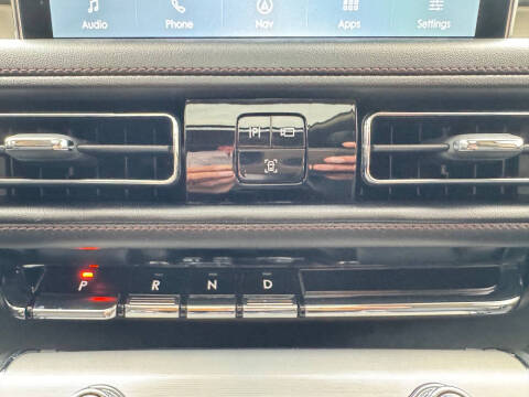 2022 Lincoln Aviator Standard