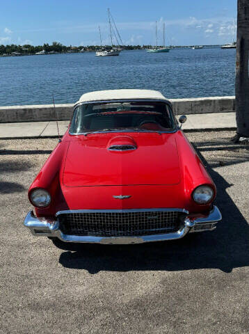1957 Ford Thunderbird