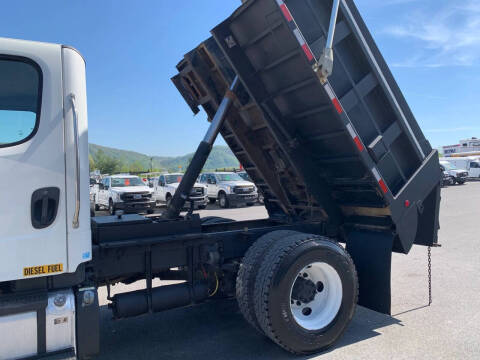 2016 Freightliner M2 106