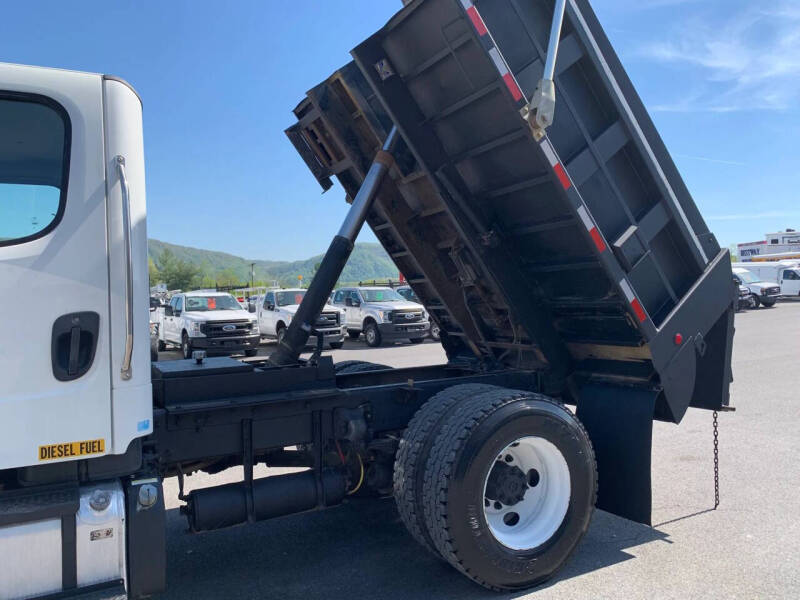 2016 Freightliner M2 106
