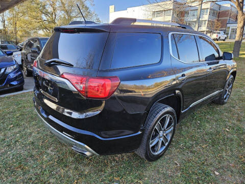 2017 GMC Acadia Denali