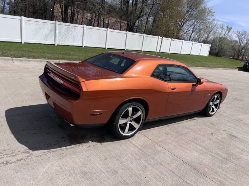 2011 Dodge Challenger SRT8 392
