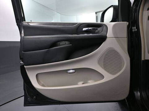 2014 Chrysler Town and Country Touring