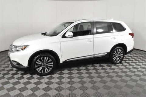 2020 Mitsubishi Outlander SE