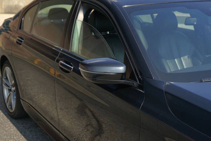 2018 BMW 7 Series 740i