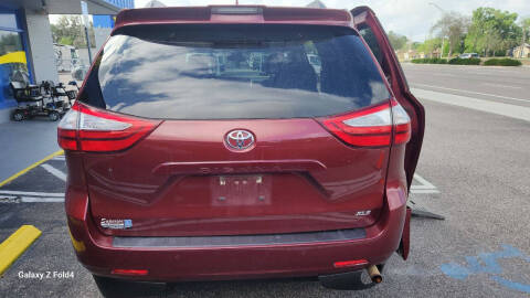 2019 Toyota Sienna XLE Premium 8-Passenger