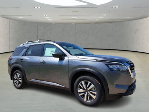 2024 Nissan Pathfinder SL
