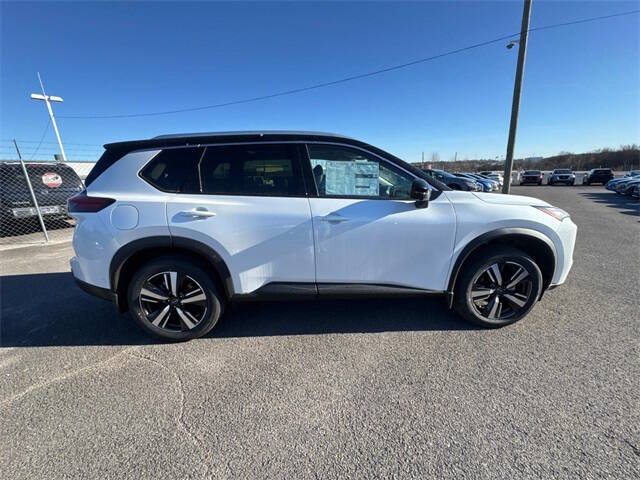 2025 Nissan Rogue SL