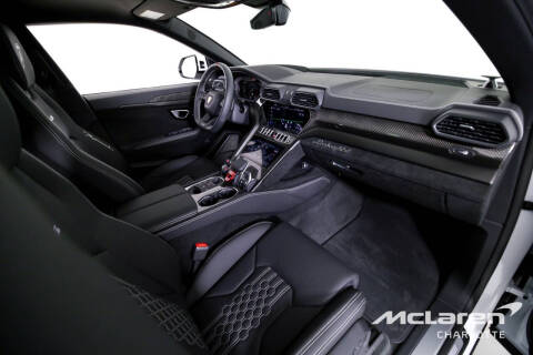 2024 Lamborghini Urus Performante