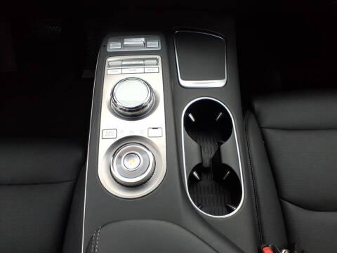 2025 Genesis GV70 2.5T Standard