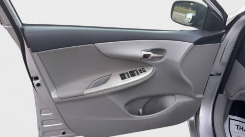 2012 Toyota Corolla LE