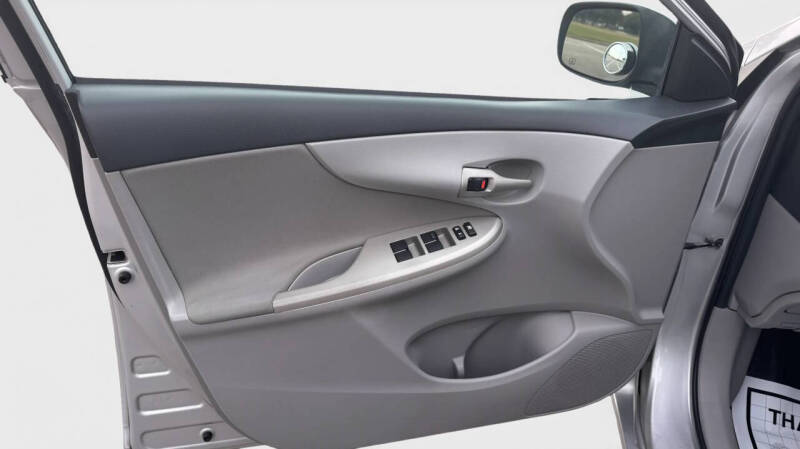 2012 Toyota Corolla LE