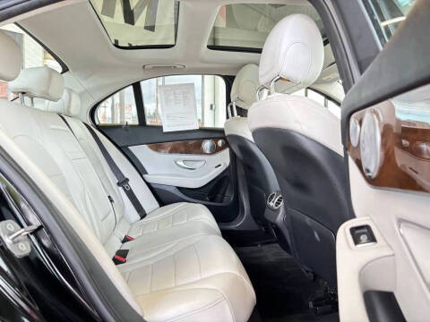 2017 Mercedes-Benz C-Class