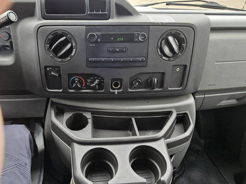 2014 Ford E-Series E-250
