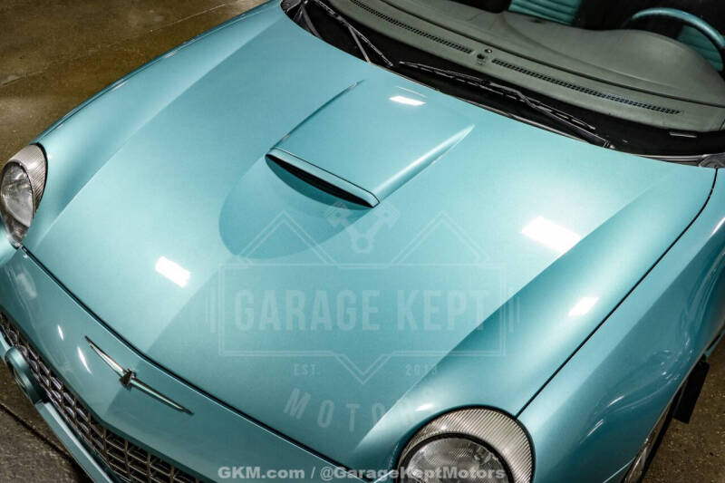 2002 Ford Thunderbird Deluxe