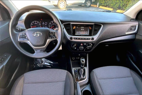 2020 Hyundai Accent SE