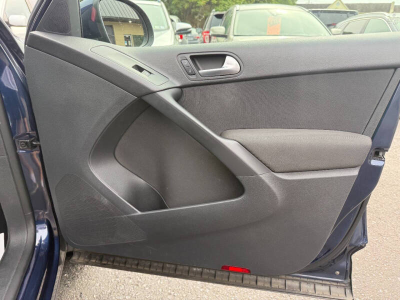 2012 Volkswagen Tiguan SE 4Motion