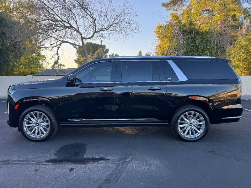 2024 Cadillac Escalade ESV Premium Luxury