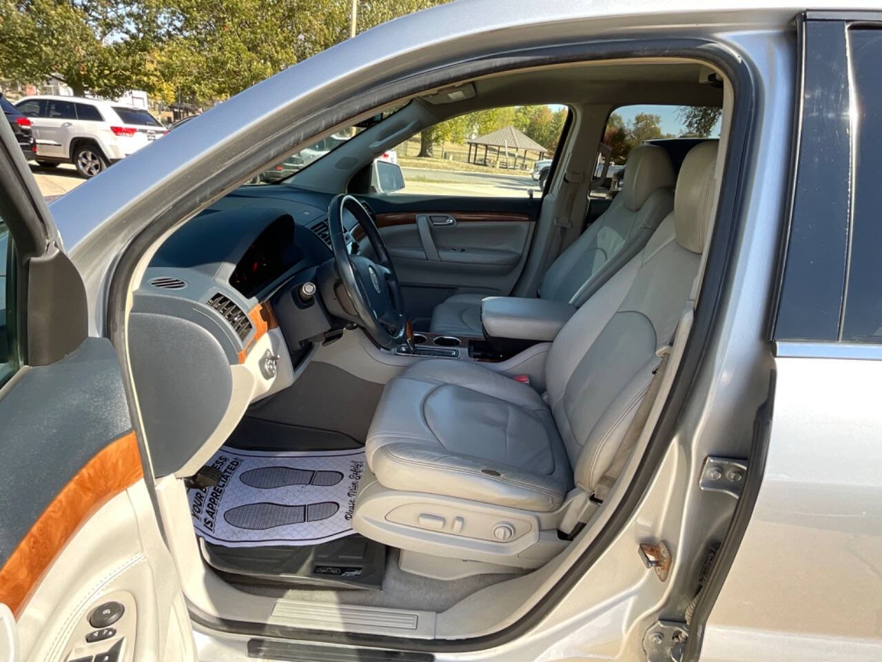 2009 Saturn Outlook for sale at Auto Connection in Waterloo, IA