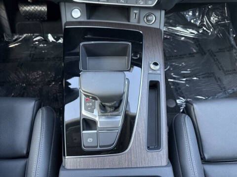 2024 Audi Q5 e quattro S line Premium 55 TFSI