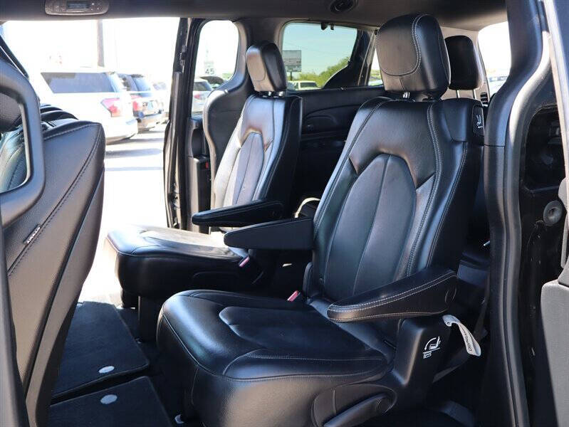 2020 Chrysler Pacifica Touring L Plus
