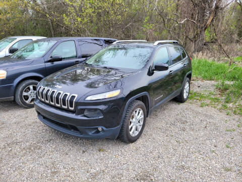 2016 Jeep Cherokee for sale at Clare Auto Sales, Inc. in Clare MI