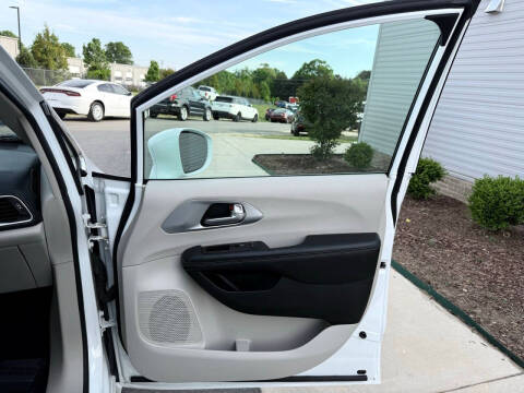 2018 Chrysler Pacifica Hybrid Touring Plus