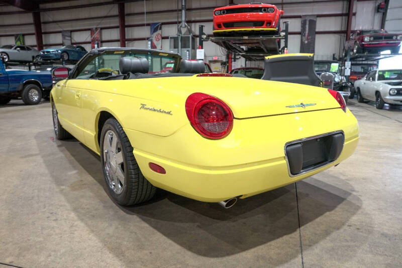 2002 Ford Thunderbird Deluxe