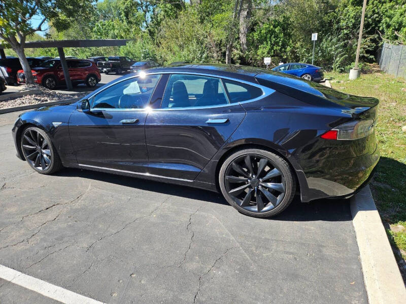 2016 Tesla Model S 90D