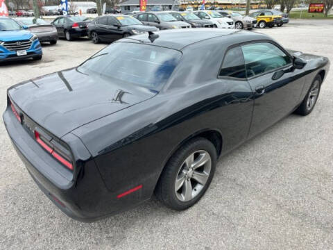 2015 Dodge Challenger SXT